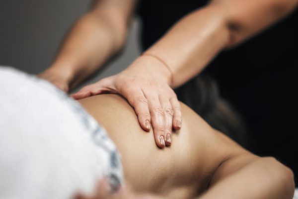 Lomi Lomi Hawaiian Back Massage at a Wellness Center